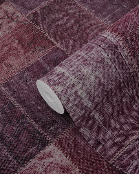 Tapetenrolle mit Karomuster