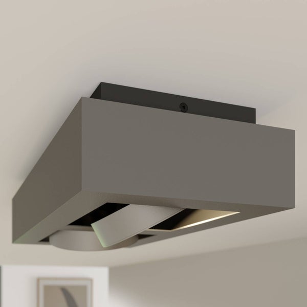 Deckenleuchte mit schwenkbaren Strahlern