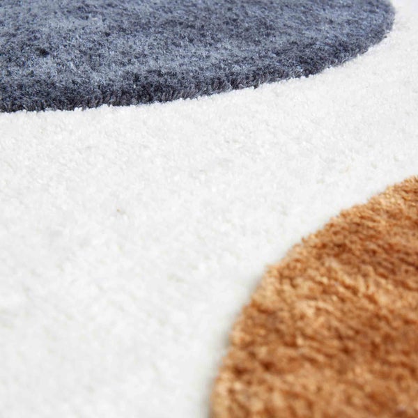 Detailansicht eines Teppichs mit abstraktem Muster