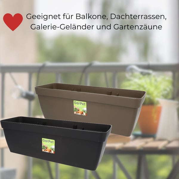Zwei Kunststoff-Blumenkästen für Balkongeländer