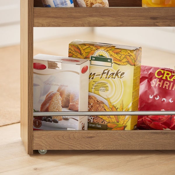 Detailansicht eines Küchenwagens mit Lebensmitteln