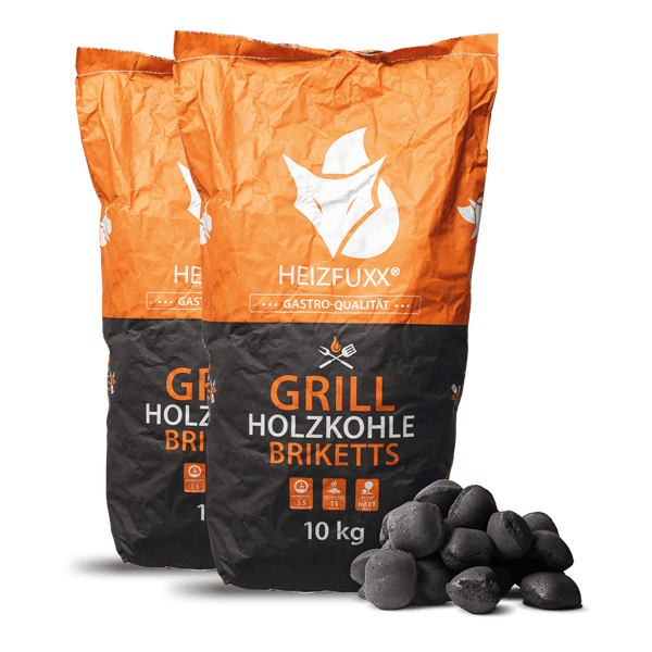 Zwei 10 Kilogramm Säcke Heizfuxx Grill-Holzkohlebriketts aus Hartholz in Gastronomie-Qualität mit einer Brenndauer von bis zu 3,5 Stunden.