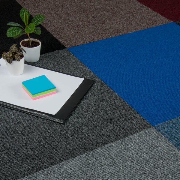 Nadelfilz Teppichfliesen anthrazit Nadelvlies Teppichboden als Fliesen in 50x50 cm Schatex Filzfliesen selbstliegend in Grau ideal für Büro