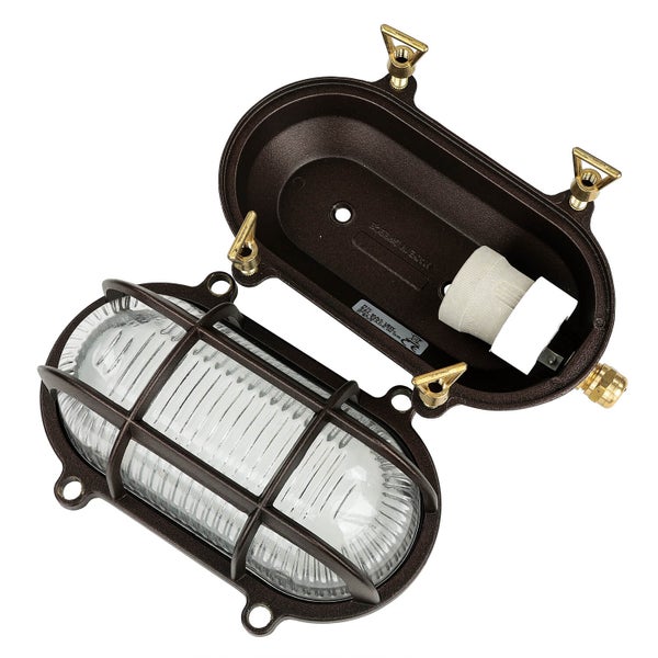 Geöffnete ovale Außenleuchte mit Schutzgitter und Lampenfassung