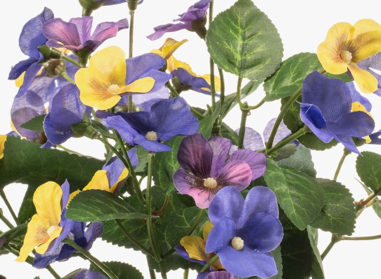 Künstliche Stiefmütterchen mit Blüten und Blättern