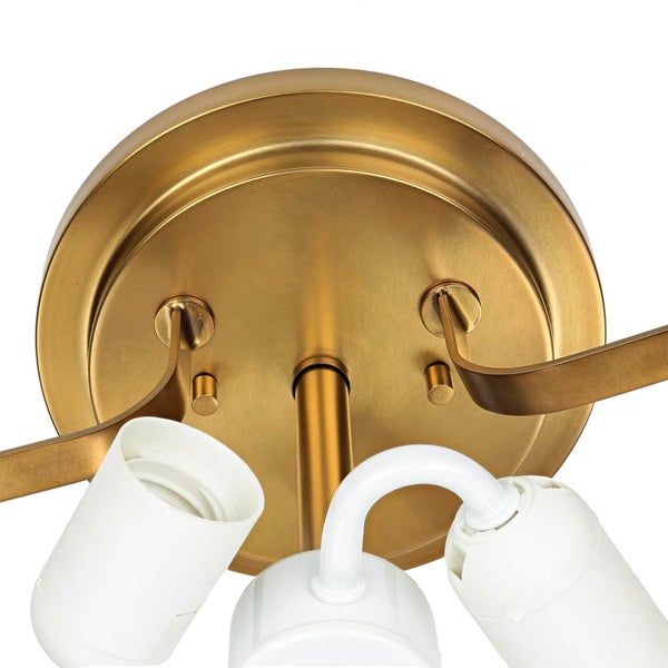 Nahaufnahme einer Deckenleuchte aus Metall mit Fassungen für Leuchtmittel