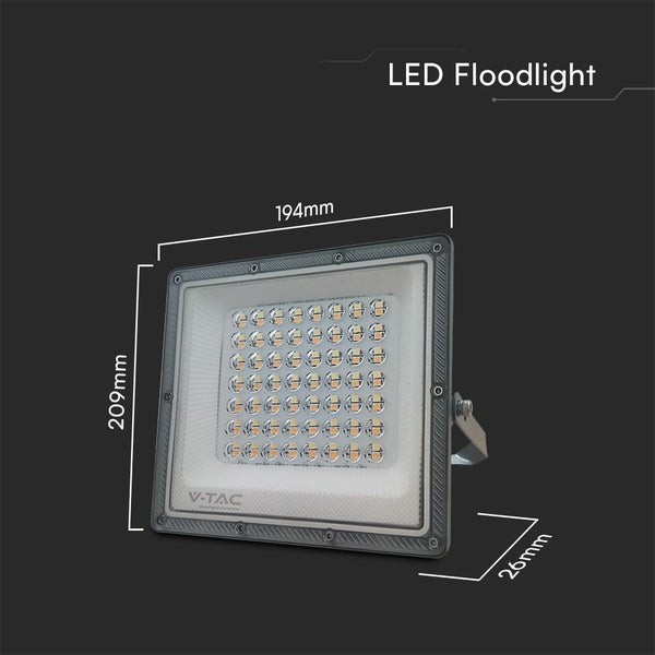 LED-Flutlichtstrahler mit den Maßen 194 mm x 209 mm x 26 mm