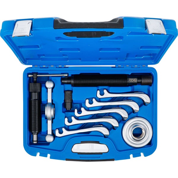 Werkzeugsatz im blauen Werkzeugkoffer