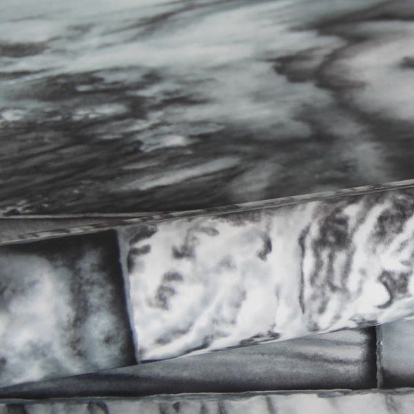 Nahaufnahme einer Dekofolie mit Steinmuster