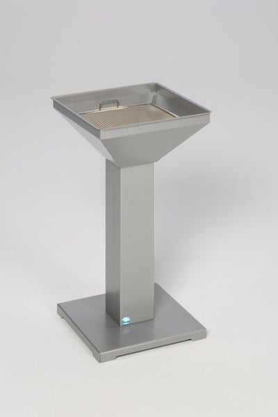 PROREGAL Eleganter Ascher Mit Standsicherer Bodenplatte Inkl. Kippensieb HxBxT 73 x 32,5 x 32,5 cm Verzinkter Stahl Silber