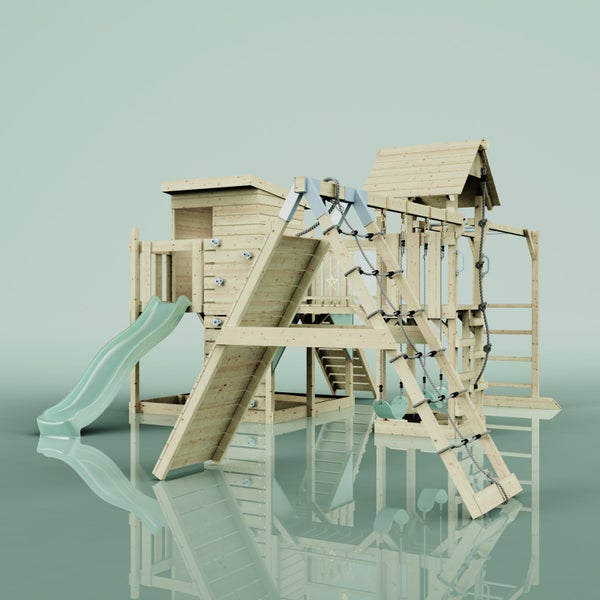 Holzspielplatz mit Rutsche, Kletterwand und Schaukeln