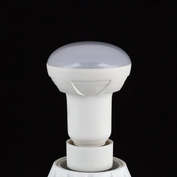 LED-Reflektorlampe in Weiß mit mattem Kolben.