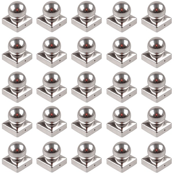 Mehrere Edelstahlkugelknöpfe aufgereiht