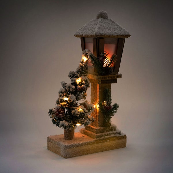 ECD Germany Dekorative Holz-Weihnachtslaterne mit LED-Beleuchtung, Warmweiß, 19x11,5x37 cm, batteriebetrieben, Timer, Deko Holzlaterne & Tanne beschneit, Weihnachtsdeko Innen, Weihnachtsdekoration