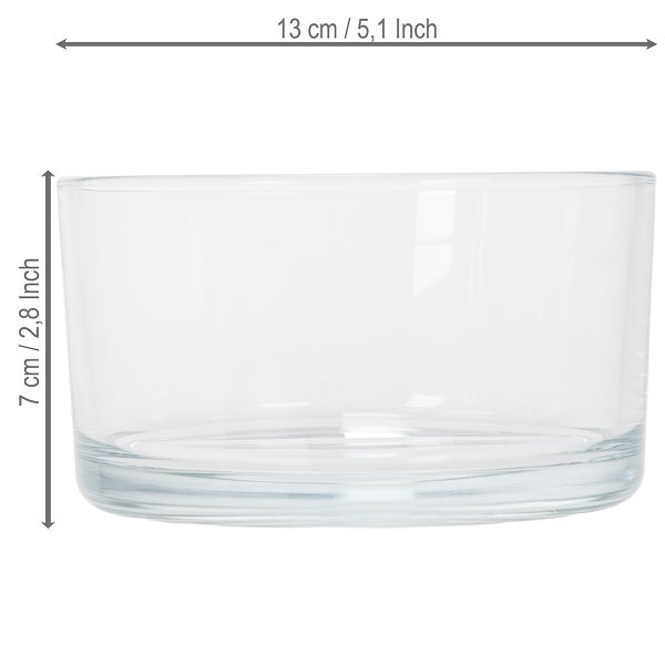 Runde Glasschale mit einem Durchmesser von 13 Zentimetern und einer Höhe von 7 Zentimetern.
