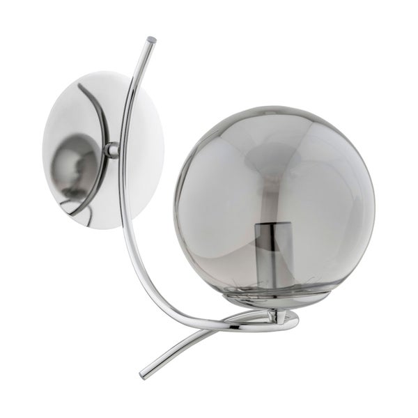 Moderne Wandleuchte mit kugelförmigem Glaslampenschirm und glänzendem Metallgestell