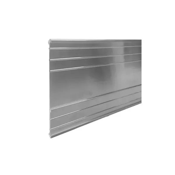 Aluminium Sockelleiste mit gerillter Oberfläche