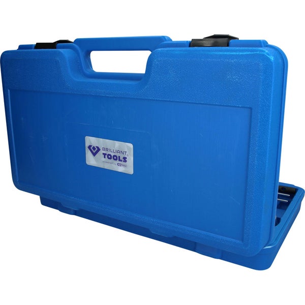 Werkzeugsatz in geöffnetem blauen Koffer