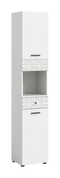 Weißer Badezimmer-Hochschrank mit zwei Türen, einem offenen Fach und strukturierten Fronten mit geometrischem Muster.