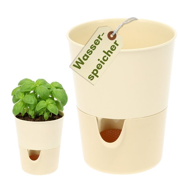 Beiger Kräutertopf aus Kunststoff mit integriertem Wasserspeicher inklusive Basilikum zur Veranschaulichung.