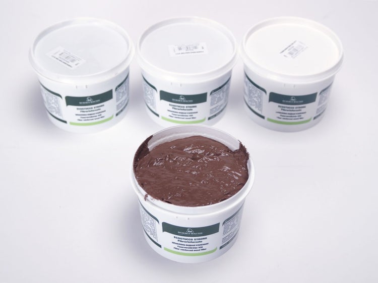 Vier Eimer Borma Wachs Ecostucco Strong Fasermörtel