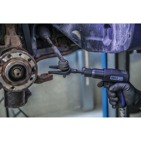 BGS technic Traggelenk Gabel Ausdrücker im Einsatz am Fahrwerk