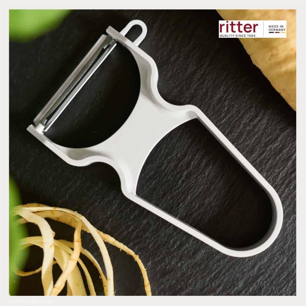 ritter Logo, Universalschäler mit Kunststoffgriff und Metallklinge, hergestellt in Deutschland.
