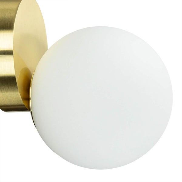 Wandleuchte mit rundem, weißem Lampenschirm