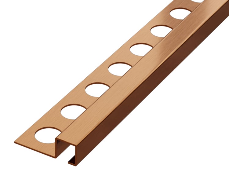 Fliesenschiene aus Metall mit Löchern