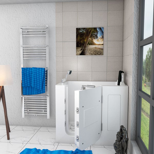 Barrierefreie Sitzbadewanne mit Tür, integriertem Sitz, Haltegriffen, Kopfstütze und Armaturen in der Draufsicht.