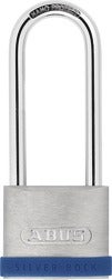 ABUS Vorhängeschloss Silver Rock mit extra hohem Bügel aus gehärtetem Stahl und massivem Zinkkörper.