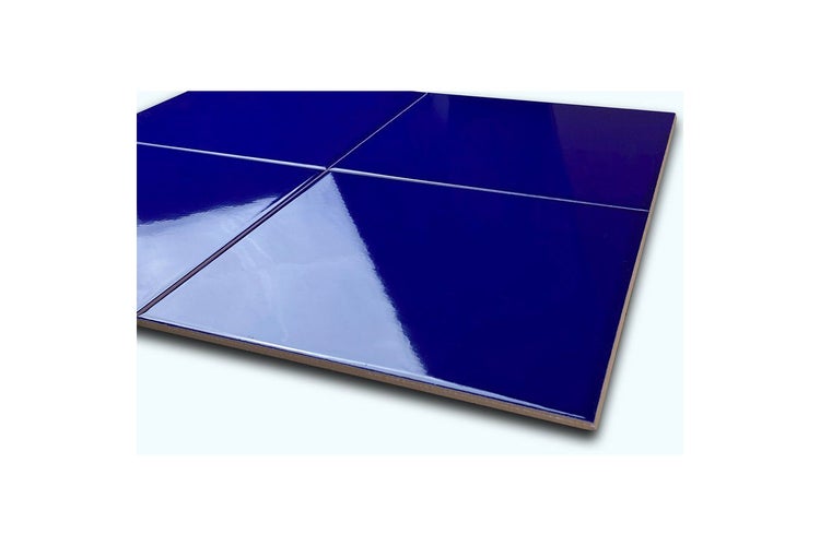 Fliesenmuster in glänzend