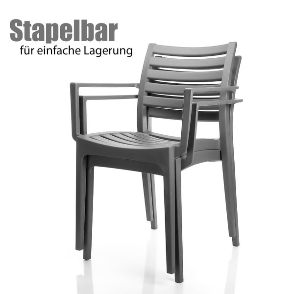 Beleuchteter Hauseingang mit Solarleuchten und Fahrrad