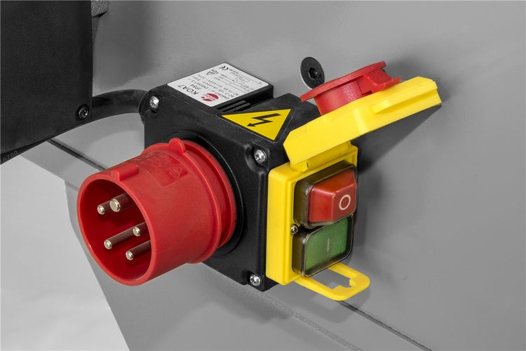 Steckvorrichtung mit Ein- und Ausschalter für Maschinen