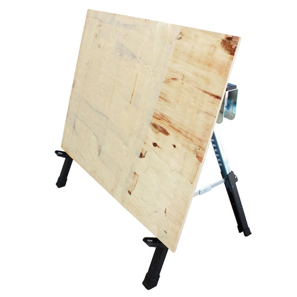 Zeichentisch mit Holzplatte und verstellbarem Gestell