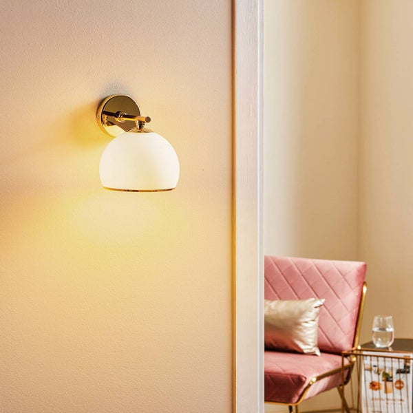 Gestapelte Aufbewahrungsboxen aus Kunststoff in verschiedenen Größen