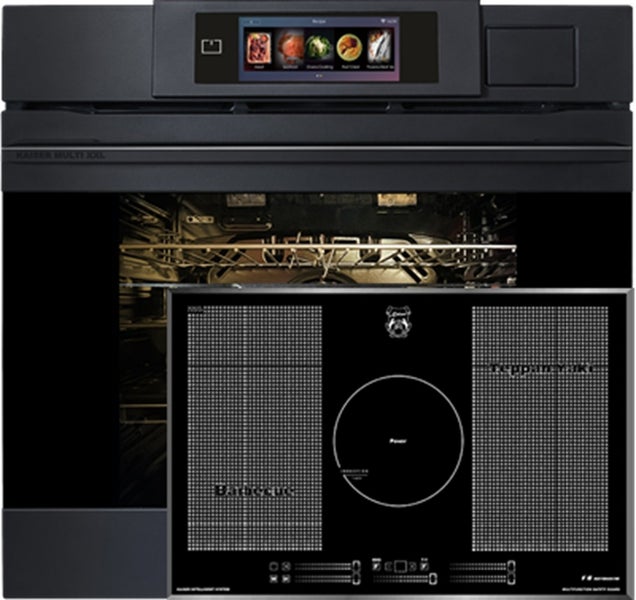 Kaiser Multi XXL Backofen mit Touchdisplay und integriertem Induktionskochfeld mit Barbecue- und Teppanyaki-Funktion.
