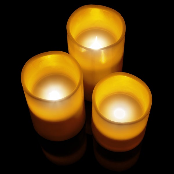 2er-Set aus 3 LED-Kerzen tectake  Echtwachskerzen in abgestufter Höhe inklusive Fernbedienung