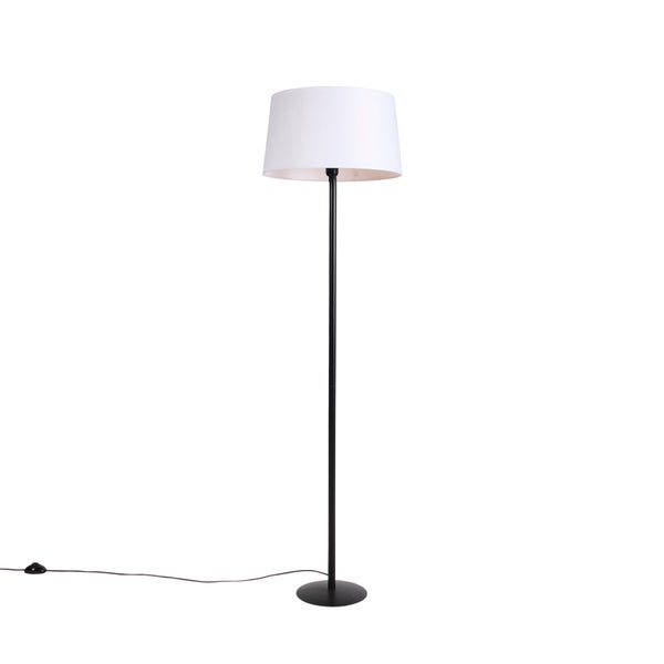 Stehleuchte mit Lampenschirm