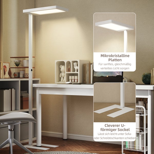 Schreibtisch mit Stehlampe und Regalelementen für ein helles und organisiertes Arbeitszimmer