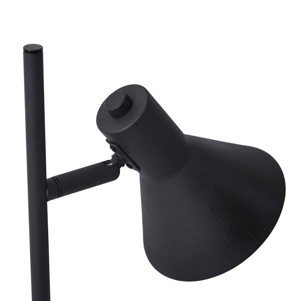 Schwarze Stehleuchte mit verstellbarem Lampenkopf