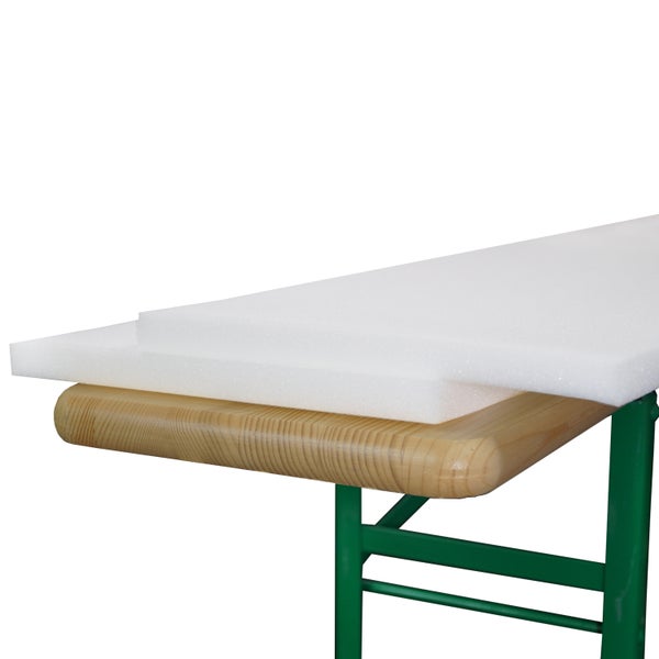 Biertisch mit Schaumstoffpolsterung