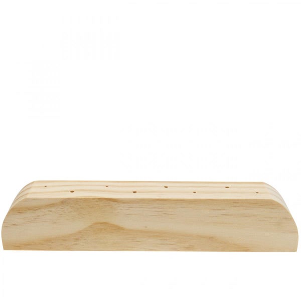 Holzblock mit Bohrungen