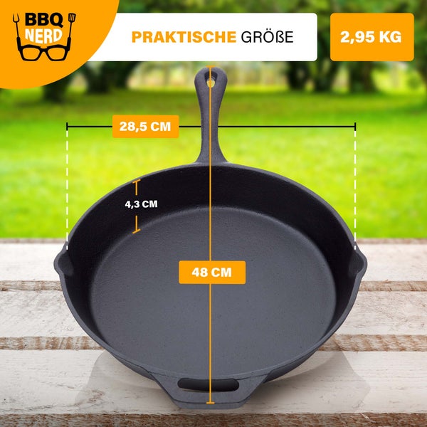 BBQ Nerd Grillpfanne Ø 25 cm 2600g mit Ausgießer und Griff | Gusseisenpfanne zum Grillen, Rösten, Anbraten | Antihaft-Pfanne Feuerpfanne - hitzebeständig & wärmespeichernd