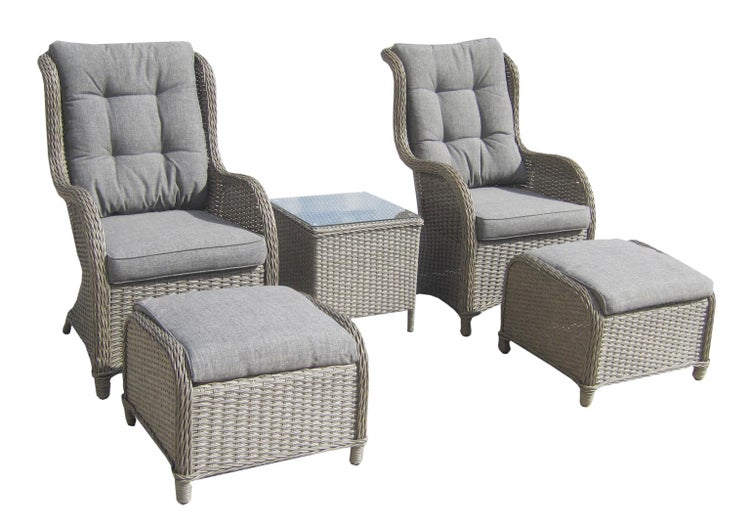 Gartenmöbelset mit zwei Sesseln, zwei Hockern und einem Tisch