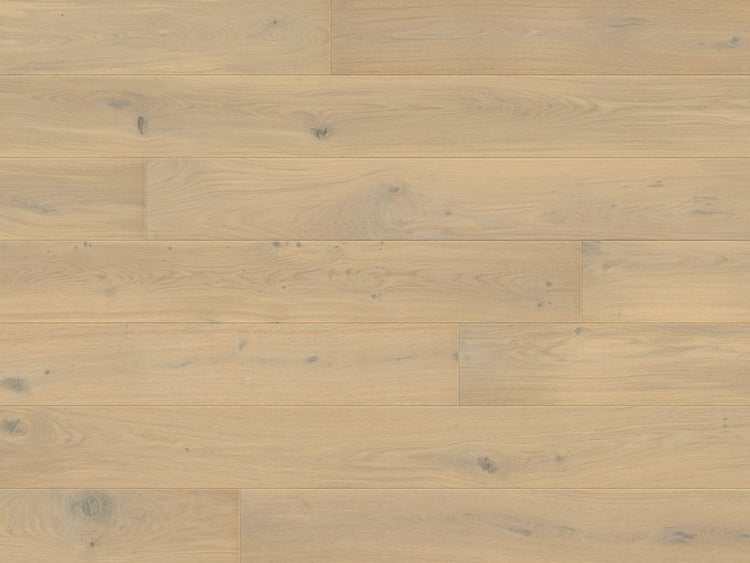 Holzboden in Dielenoptik mit natürlicher Maserung und Astanteilen.
