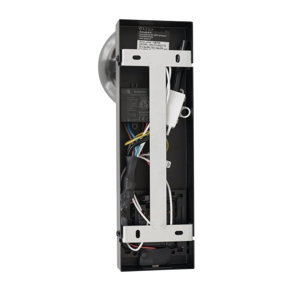 Innenansicht einer Wandleuchte mit sichtbarer Verkabelung und elektronischen Bauteilen.