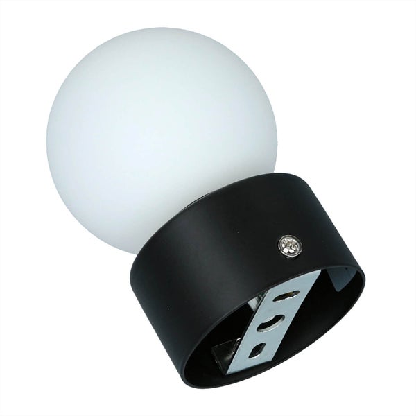 Wandleuchte mit Kugelform