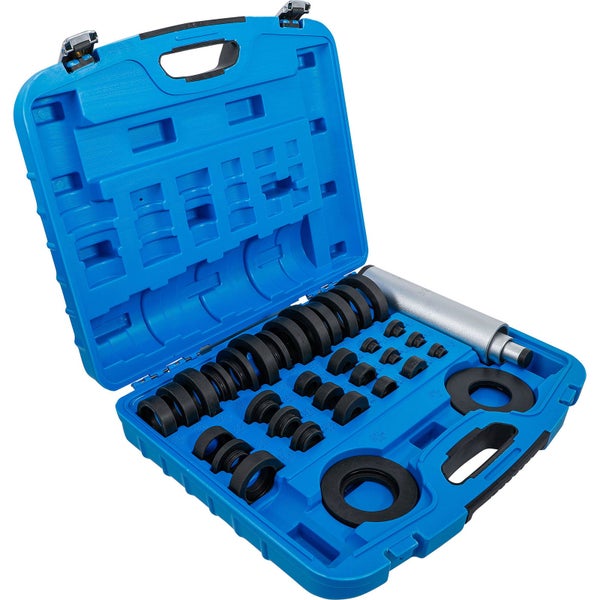 Dichtungssatz mit Montagewerkzeug in geöffnetem Kunststoffkoffer