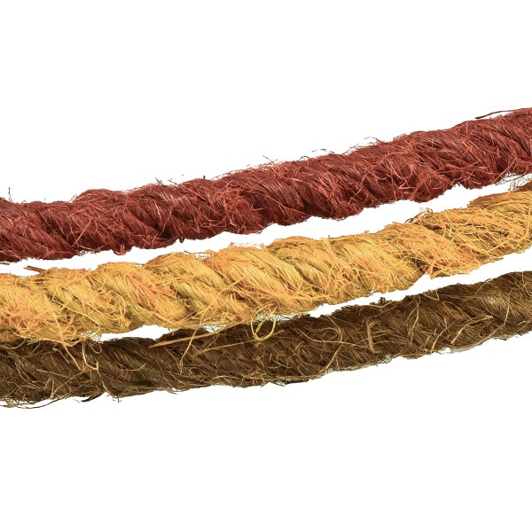 Drei Seile aus Pflanzenfasern